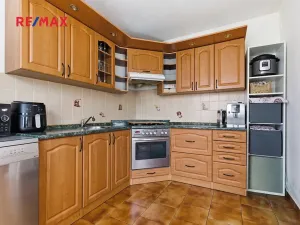Prodej bytu 3+kk, Praha - Prosek, Vysočanská, 68 m2