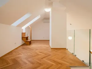 Pronájem bytu 4+kk, Praha - Žižkov, Seifertova, 107 m2