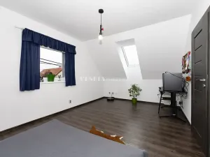 Prodej rodinného domu, Hvozdnice, 146 m2