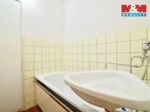 Prodej bytu 2+1, Plzeň - Doubravka, Hrádecká, 63 m2