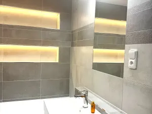 Pronájem bytu 3+kk, Praha - Dolní Měcholupy, Kardausova, 98 m2