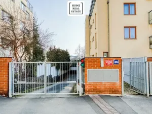 Prodej bytu 3+kk, Praha - Libeň, Nad Rokoskou, 77 m2