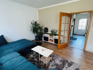 Pronájem rodinného domu, Křenice, V Pálce, 116 m2