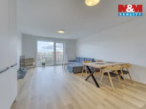 Pronájem bytu 1+kk, Plzeň - Skvrňany, Františka Kováříka, 46 m2