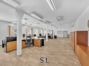 Prodej výrobních prostor, Nový Bor, Sklářská, 6477 m2