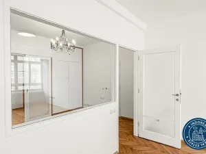 Prodej bytu 3+1, Praha, Soukenická, 99 m2