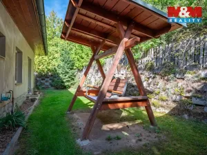 Prodej rodinného domu, Hajany, 285 m2