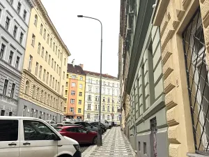 Pronájem bytu 2+kk, Praha - Žižkov, Blahníkova, 51 m2