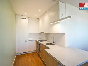 Prodej bytu 2+1, Pardubice - Zelené Předměstí, Palackého třída, 60 m2