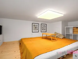 Pronájem bytu 1+kk, Praha - Holešovice, V háji, 37 m2