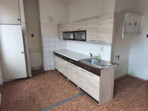 Prodej činžovního domu, Mutěnín, 1855 m2