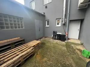 Pronájem obchodního prostoru, Hulín, nám. Míru, 141 m2