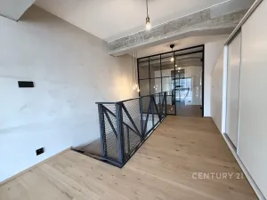 Pronájem bytu 3+kk, Praha - Vysočany, Kolbenova, 80 m2