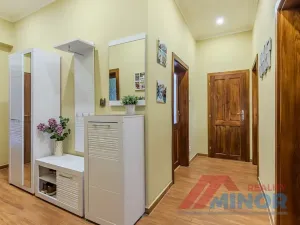 Prodej bytu 3+1, Slaný, Ouvalova, 94 m2