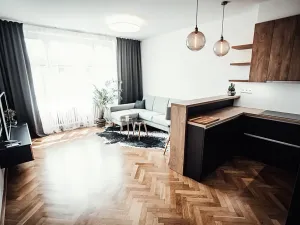Pronájem bytu 3+kk, Zlín, Dlouhá, 74 m2