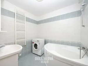 Pronájem bytu 2+kk, Jihlava, Nad Jihlávkou, 58 m2