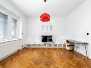 Pronájem bytu 1+1, Praha - Břevnov, Za Strahovem, 45 m2