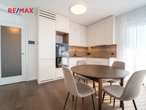 Pronájem bytu 2+kk, Praha - Stodůlky, Hábova, 68 m2