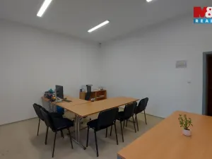 Pronájem obchodního prostoru, Humpolec, Nerudova, 68 m2