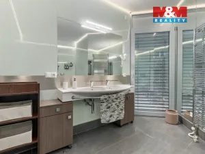 Prodej rodinného domu, Pastviny, 237 m2