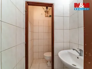 Pronájem obchodního prostoru, Mariánské Lázně, Hlavní třída, 76 m2