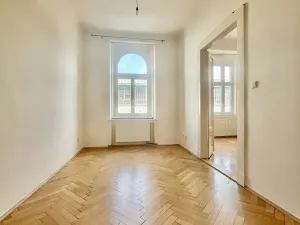 Pronájem bytu 4+1, Praha - Smíchov, 130 m2