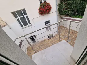 Pronájem atypického bytu, Praha - Nusle, Oldřichova, 94 m2