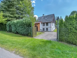 Prodej rodinného domu, Janov, 300 m2