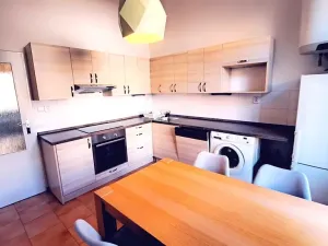 Pronájem bytu 2+1, Praha - Vinohrady, Sarajevská, 71 m2