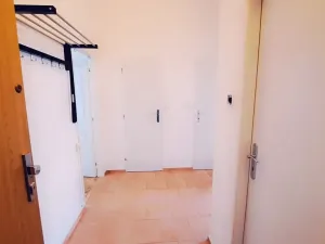 Pronájem bytu 2+1, Praha - Vinohrady, Sarajevská, 71 m2