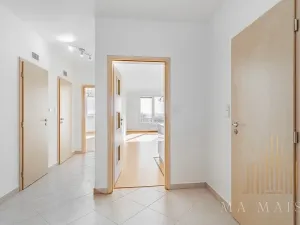 Pronájem bytu 3+kk, Praha - Libeň, Nad Okrouhlíkem, 95 m2