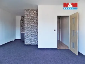 Prodej bytu 1+kk, Ústí nad Labem - Krásné Březno, V Oblouku, 31 m2