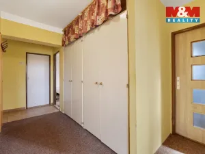 Prodej bytu 3+1, Bzová, 75 m2
