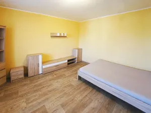 Pronájem bytu 1+1, Plzeň, Blatenská, 29 m2