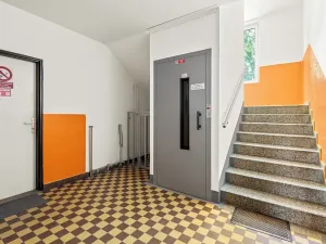 Prodej bytu 3+1, Studená, Komenského, 74 m2