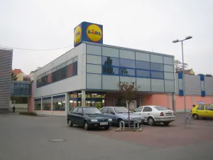 Pronájem obchodního prostoru, Kladno, Dukelských hrdinů, 285 m2