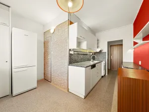 Prodej bytu 3+1, Studená, Komenského, 74 m2