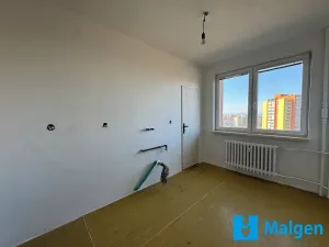 Prodej bytu 3+1, Ostrava, Srbská, 75 m2