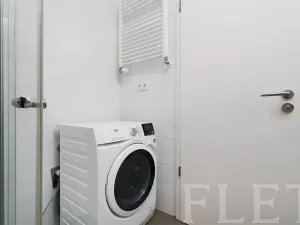 Pronájem bytu 1+kk, Praha - Libeň, Novovysočanská, 25 m2