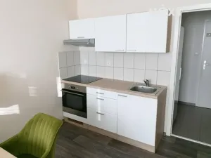 Pronájem bytu 1+kk, Zlín, U Trojáku, 27 m2