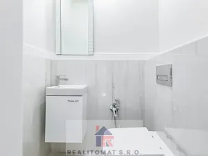 Pronájem bytu 4+kk, Praha - Komořany, Pod lesem, 127 m2