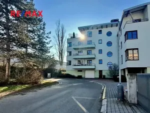 Pronájem bytu 1+kk, Praha - Podolí, Na hřebenech I, 34 m2