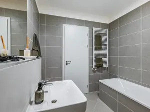 Prodej bytu 1+kk, Praha - Dolní Měcholupy, Honzíkova, 33 m2