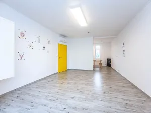 Pronájem komerční nemovitosti, Praha - Štěrboholy, Ústřední, 280 m2