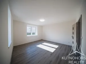 Prodej rodinného domu, Červené Pečky, Husova, 177 m2