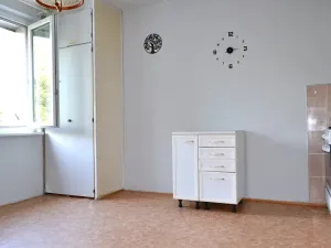Pronájem bytu 1+1, Karlovy Vary, U Trati, 36 m2
