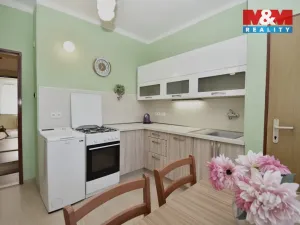 Prodej bytu 3+1, Neratovice, Dr. E. Beneše, 70 m2