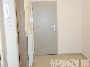 Pronájem bytu 1+kk, Plzeň, Na Chmelnicích, 27 m2