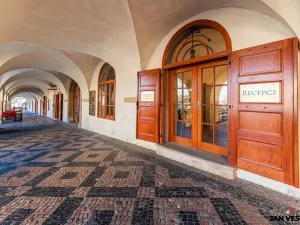 Pronájem kanceláře, Praha - Hradčany, Loretánské náměstí, 36 m2