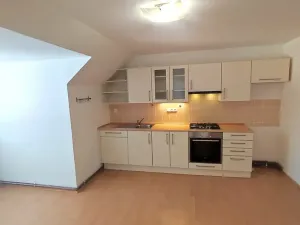 Pronájem bytu 2+kk, Hradec Králové, Letců, 48 m2